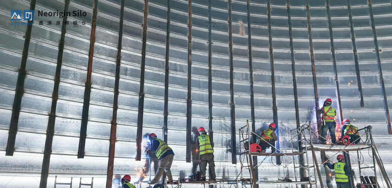 螺旋式载氟氧化铝钢板仓_3