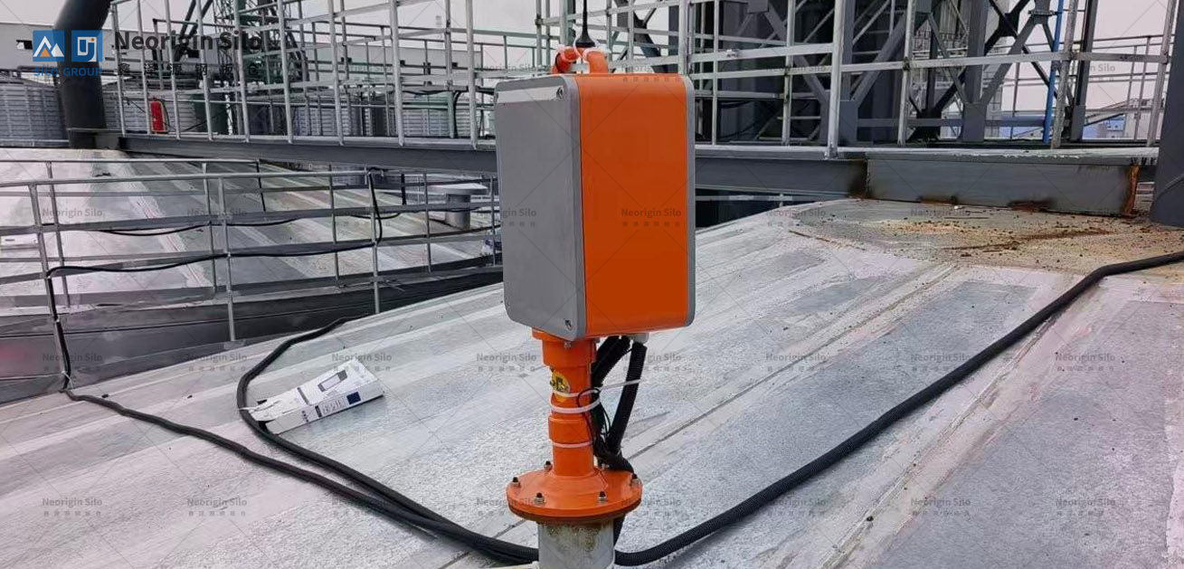 石灰石粉钢筒仓_3